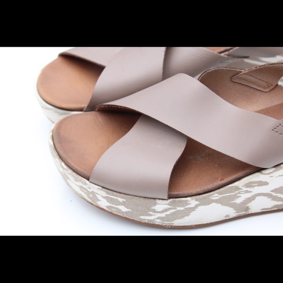 Clarks wedges - Picture 3 of 8